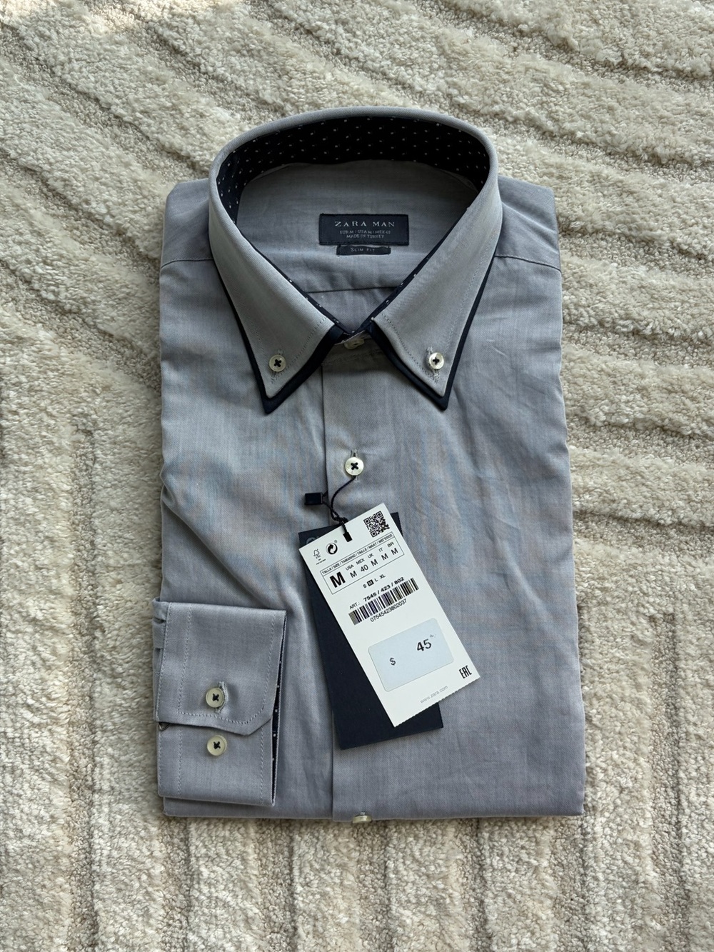 Zara Men's Gray Dress Shirt with Navy Contrast Collar